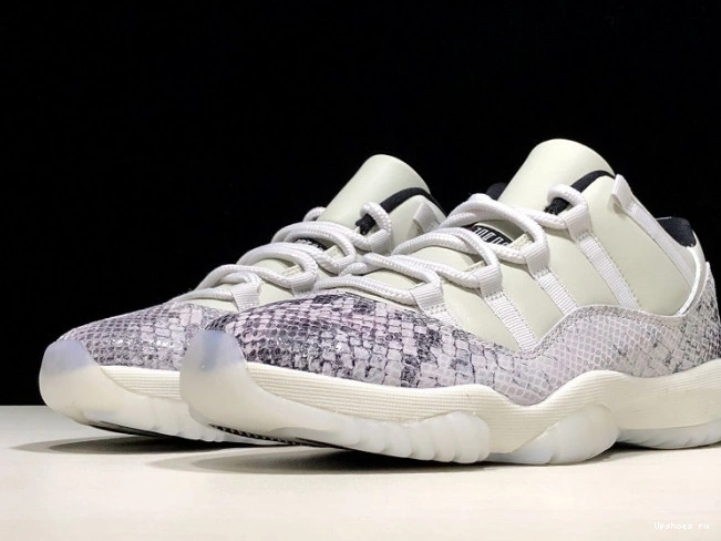 CD6846-002 11 Le Jordan Air Low Mens Retro 1211